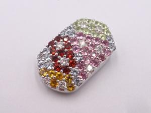 K18WG マルチ 0.51ct/0.40ct ダイヤ 0.28ct ペンダントトップ 5.8g